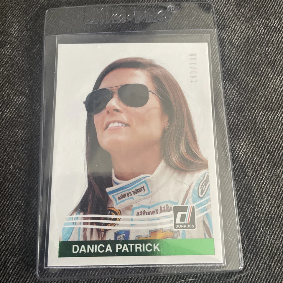 2017 Panini Donruss 1984 Retro Variations Green Foil #152 Danica Patrick 143/199 - Image 1 of 3