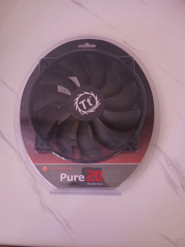 Thermaltake Pure 20 Computer Case Fan 200mm Black - NEW - Image 1 of 1