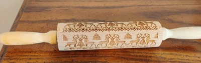 EMBOSSED REINDEER CHRISTMAS TREE  WOOD ROLLING PIN - Image 1 of 2