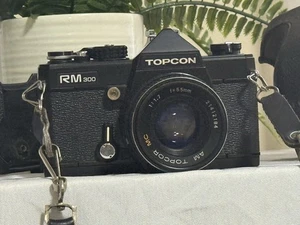 Vintage TOPCON RM300 35MM slr Camera Am Topcor MC 55mm F1.7 Lens Topcon Camera - Picture 1 of 24