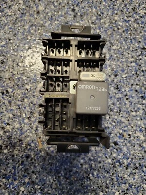 Chevrolet Tahoe-Cadillac Denali 2000-2003 caja de conexiones relé fusible 15770994-01 Foto 1 de 4