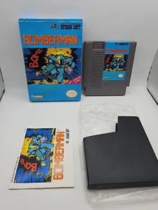 Bomberman (Nintendo, NES 1989) CIB completo testato! Super pulito! Spedito Oggi! - Foto 1 di 19