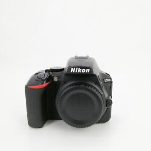 Cámara digital Nikon D5600 Solo cuerpo, 24.2 MP de segunda mano