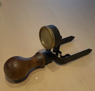 Ancien Controleur / Testeur de  batterie - Voltmètre, Ampèremètre - Photo 1/3