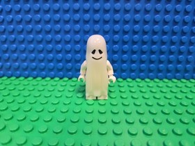 LEGO Ghost Minifigure Classic Castle 6086 1596 6081 1888 6075 gen012 CMF Lot HTF
