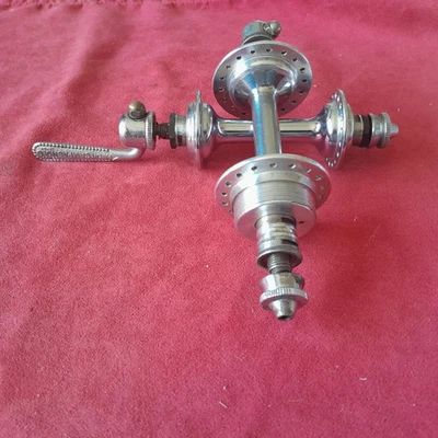 Moyeux CAMPAGNOLO *GRAN SPORT*Année 1955 (Acier 36 Trou et blocages rapides) NOS - Photo 1/4