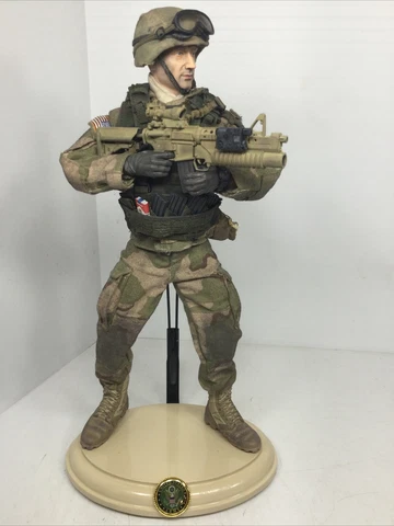 1/6 DRAGON US ARMY SPECIAL FORCES OPERATIVE M-4 GULF WAR IRAQ AFGHANISTAN +STAND Cover