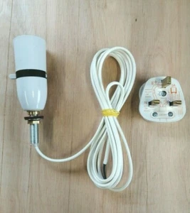 WHITE PREWIRED 2.5M TABLE LAMP REWIRE KIT-PLASTIC WITH 3A PLUG DOUBLE INSULATED - Picture 1 of 4
