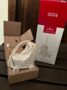 2024 Hallmark Ornament - 'BABY'S FIRST CHRISTMAS' - Porcelain - New Steiger - Picture 1 of 3