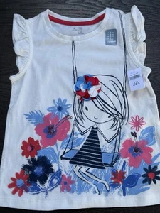 Gap Short Sleeves Tshirt Girls 5T - Picture 1 of 1