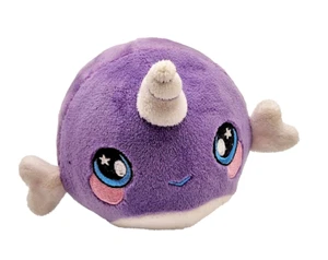 Peluche Narvalo Viola Squeezamals Alto 3,25" - Foto 1 di 5