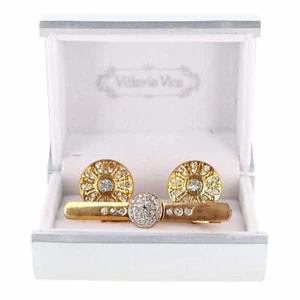 Juego de gemelos y barra de corbata de diamantes de imitación dorados Vittorio Vico en caja de regalo - Imagen 1 de 35