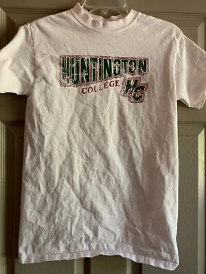 Jones & Mitchell Huntington College White T-Shirt - Size Small - Изображение 1 из 2