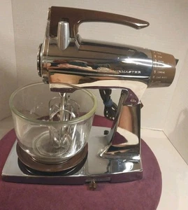 Vintage Sunbeam 12 Speed Chrome Mixmaster / Beaters and 1 Glass Bowl Works Great - Picture 1 of 8