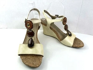 Kenneth Cole Reaction Sandals Women 10 M Seeking Cedar Shoe Tan Bead Snake Wedge - Picture 1 of 12