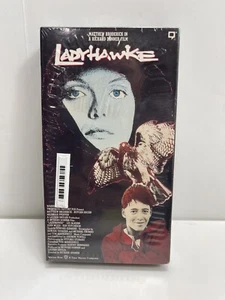 Ladyhawke VHS Matthew Broderick Michelle Pfeiffer Rutgers Hauer New Sealed - Imagen 1 de 7