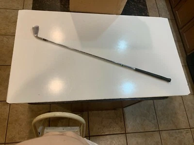 COUGAR HOT-1 STEEL SHAFT 1 IRON. RIGHT HAND - Image 1 of 4