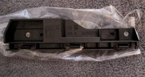 Rear right bumper mount bracket Peugeot 307 CC 9642032980 New genuine PSA parts - Picture 1 of 3