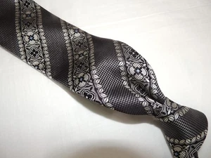 XMI Platinum Woven 100% Silk  Gray Stripe Handmade in USA Necktie Tie 61X3.5 - Picture 1 of 6