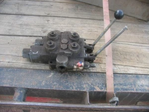 Prince 2 Spulen doppeltwirkendes Hydraulikventil Traktor Lader - Bild 1 von 3