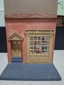 Hudson Pewter Villagers #5236 Village Toy Shoppe Building. VGC. - Picture 1 of 2