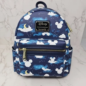 Neu mit Etikett Loungefly Disney Mickey Mouse Wolken Mini Rucksack - BoxLunch exklusiv - Bild 1 von 4