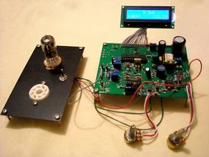 VACUUM TUBE TESTER WITH LCD DISPLAY - LAMPEMETRE ULTRA COMPACT - Photo 1 sur 1