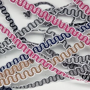 Wavy Decorative Dress Trim Edging Ribbon Lace Braid 10mm x 5 METRES - Picture 1 of 8