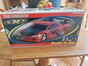 RC10 TC4 NEW IN SEALED BOX RTR TEAM ASSOCIATED - Picture 1 of 8