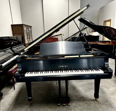 Piano de cola Yamaha C7 7'4" acabado ébano satinado Foto 1 de 4