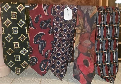Group Lot of 5ea assorted ties B0079 - Image 1 of 2