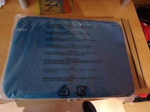 AmazonBasics blaue Laptophülle für 15,6 Zoll | 39,6 cm Laptop - blau - Bild 1 von 2