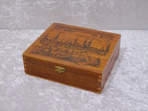 GQSZKb - Holz Design Kästchen Hamburg - Vintage - 20 cm - Souvenir Andenken - Bild 1 von 7