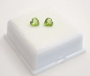 1.30ctw+ Peridot Matched Pair 6mm Heart Shape Peridot - Loose Gemstones - Picture 1 of 9