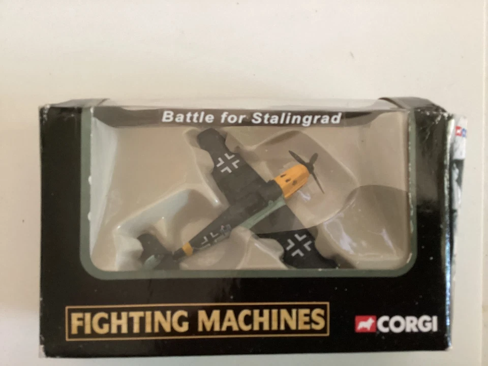 CORGI-FIGHTING MACHINES-1/72-ME 109 Battle for Stalingrad-cartone non perfetto - Immagine 1 di 1
