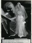 1937 Press Photo Mrs. Franklin Roosevelt In Her Wedding Gown In Wilmington Del.