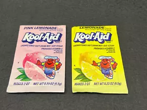 Vintage Kool-Aid Limonade & Pink Flavor Packet Drink 1990s Sealed Pop Culture - Bild 1 von 6