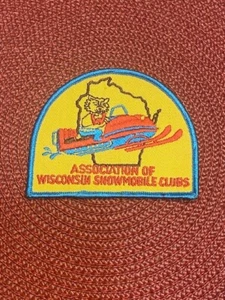 Vintage Association of Wisconsin Snowmobile Clubs Patch Badger - Picture 1 of 1
