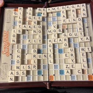Hasbro Scrabble Crossword Board Game Folio Travel Edition Zipper Case Complete - Picture 1 of 4