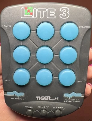 VINTAGE 80s 90s WORKING LITE 3 ORIGINAL HANDHELD ELECTRONIC GAME - Image 1 of 4