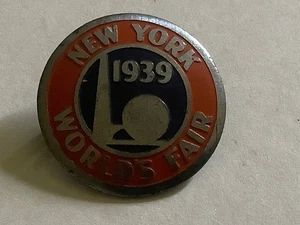 1939 New York World's Fair Brooch/Pin - Picture 1 of 3