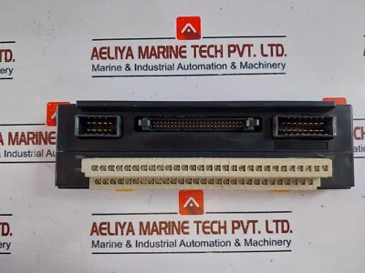 Yoshida Electric PS5D-IVN-LA Terminal Block 125V 1A - Image 1 of 4