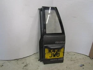 Isuzu Trooper 3.1 MK2 91-02 pre-facelift OS right rear tailgate door panel  - Picture 1 of 6