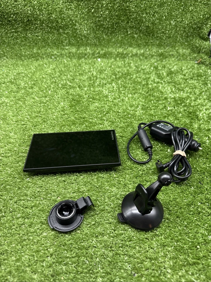 GARMIN DEZL OTR620 GPS TRUCK NAVIGATION TOOL.   cs - Image 1 of 4