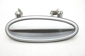 Manija de puerta exterior delantera derecha de pasajero plateada para CORVETTE 00-04 - Imagen 1 de 12