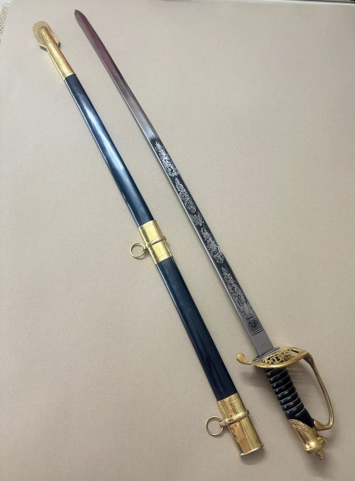 Espada de Caballería Oficiales De Colección EE. UU. Buen Estado Coleccionable Coleccionable Foto 1 de 4