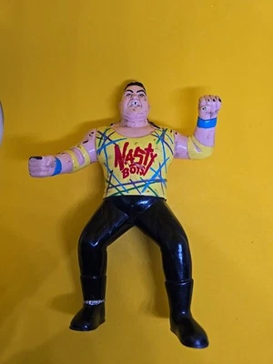 Экшн-фигурка рестлера 1994 Wcw Nasty Boys Jerry Saggs желтый вариант  - Изображение 1 из 2