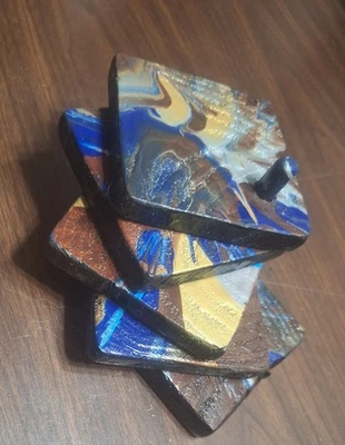 Posavasos de madera hechos a mano *Jazz sofisticado* (acabado acrílico para verter pintura) Foto 1 de 4