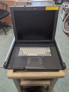 Fujitsu TFT-LCD 17" Multi-Interface Konsole Schublade SERVISSCHUBLADE FD-1100MT Lesen - Bild 1 von 15