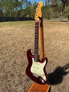 Fender Japan Classic ‘60s Stratocaster 2016 - Candy Apple Red - Picture 1 of 14